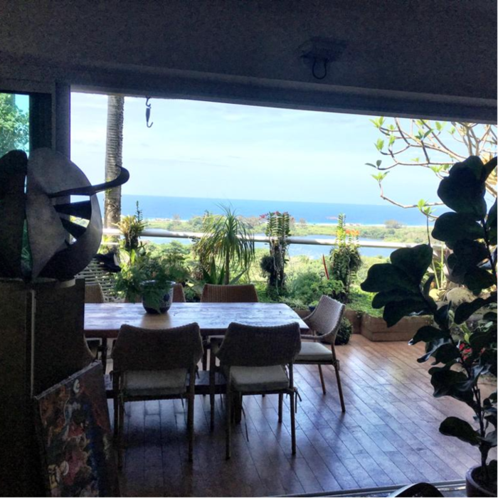 "Overseeing the ocean from my wife's apartment in Rio. The view recedes into the distance here, which can be quite conducive to writing" (October 2021)