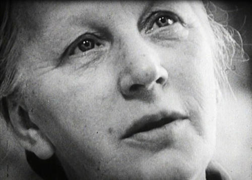 Image Credit: Filmstill, "Warum ist Frau B. glücklich?", BRD 1968, Regie: Erika Runge, Produktion: WDR, Kamera: Horst Brever, 43 Min.